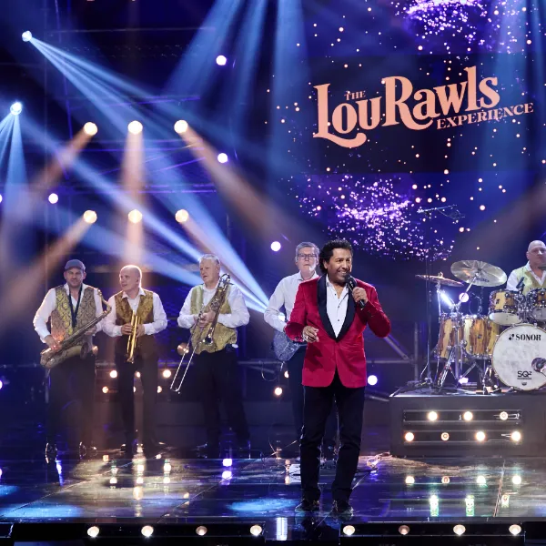 Lou Rawls Experience Saxojoe en de andere blazers