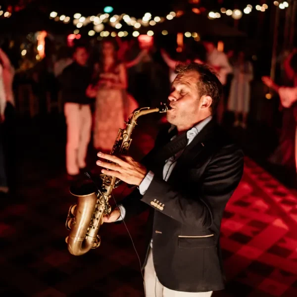 Saxofonist Saxojoe bruiloften in het buitenland